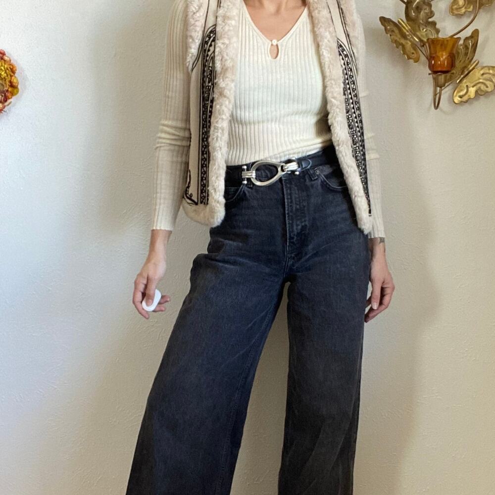 adjustable hook and loop belt - image 3